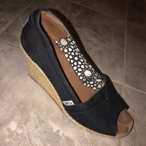 Toms wedges